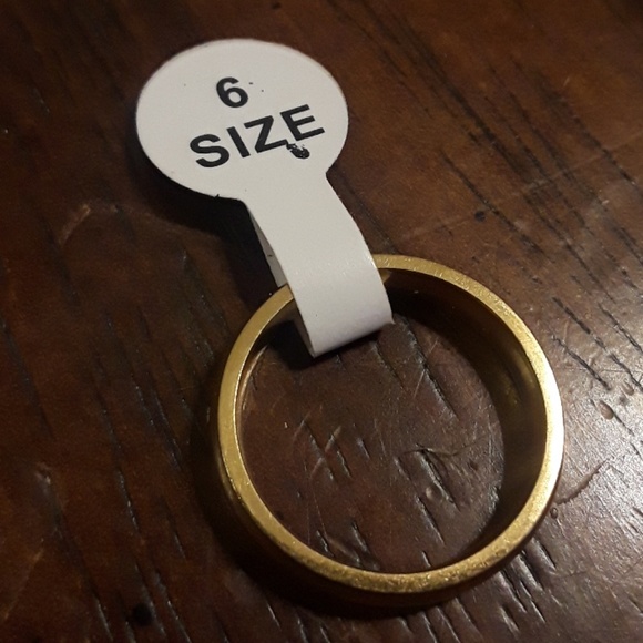 Women's Wedding Band Size 6 - Picture 4 of 4